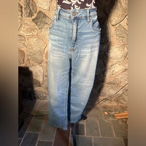 Kut From The Kloth Light Wash Straight Leg Jeans 14